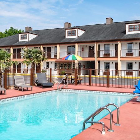 Baymont By Wyndham Commerce Ga Near Tanger Outlets Mall Εξωτερικό φωτογραφία
