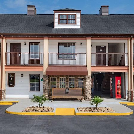 Baymont By Wyndham Commerce Ga Near Tanger Outlets Mall Εξωτερικό φωτογραφία
