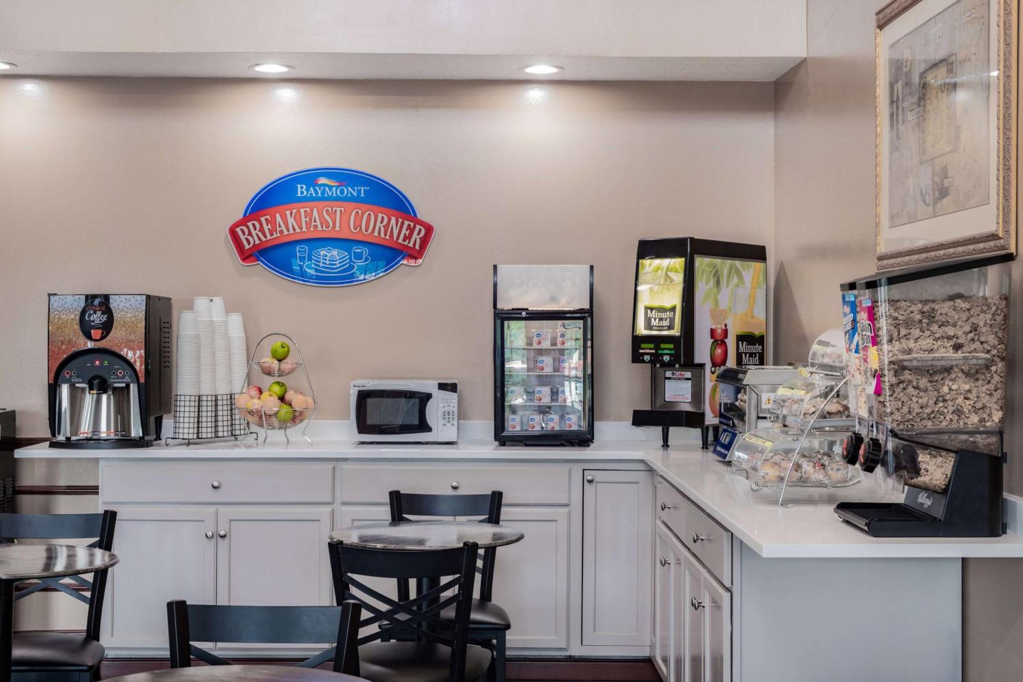Baymont By Wyndham Commerce Ga Near Tanger Outlets Mall Εξωτερικό φωτογραφία