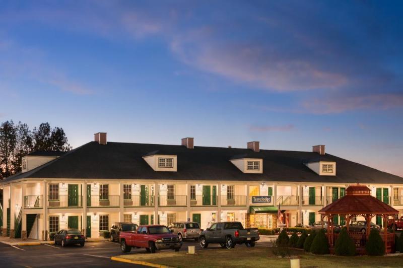Baymont By Wyndham Commerce Ga Near Tanger Outlets Mall Εξωτερικό φωτογραφία